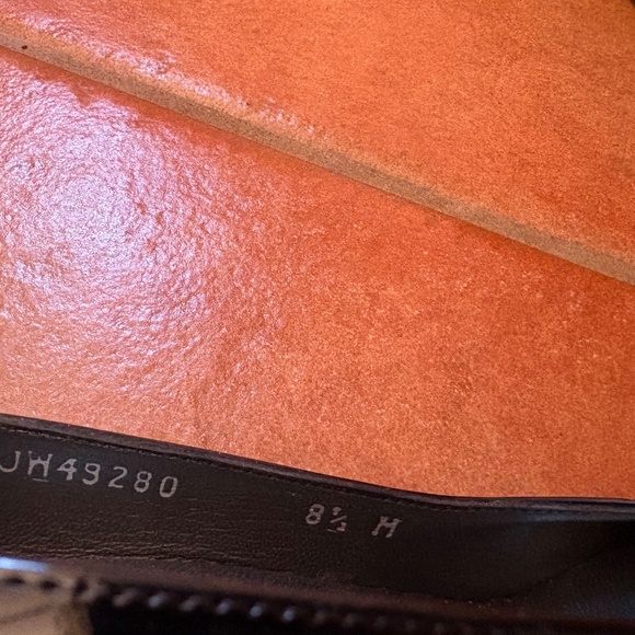 Stuart Weitzman Black Patent Leather Wedge Pumps w/ Silver Buckle – Size 8.5 - Picture 4 of 6